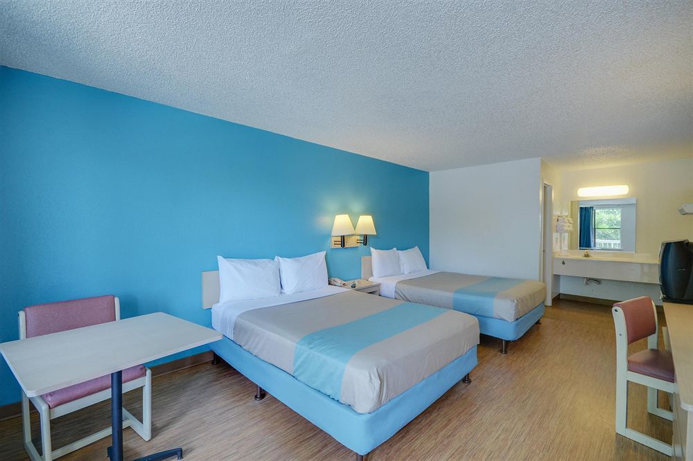 Motel 6 Houston, Tx - Medical Center - Nrg Stadium Eksteriør billede